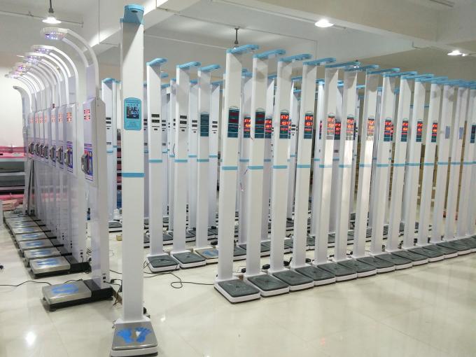 Máquina médica do peso de BMI, escala do peso de Digitas BMI do controle do microcomputador